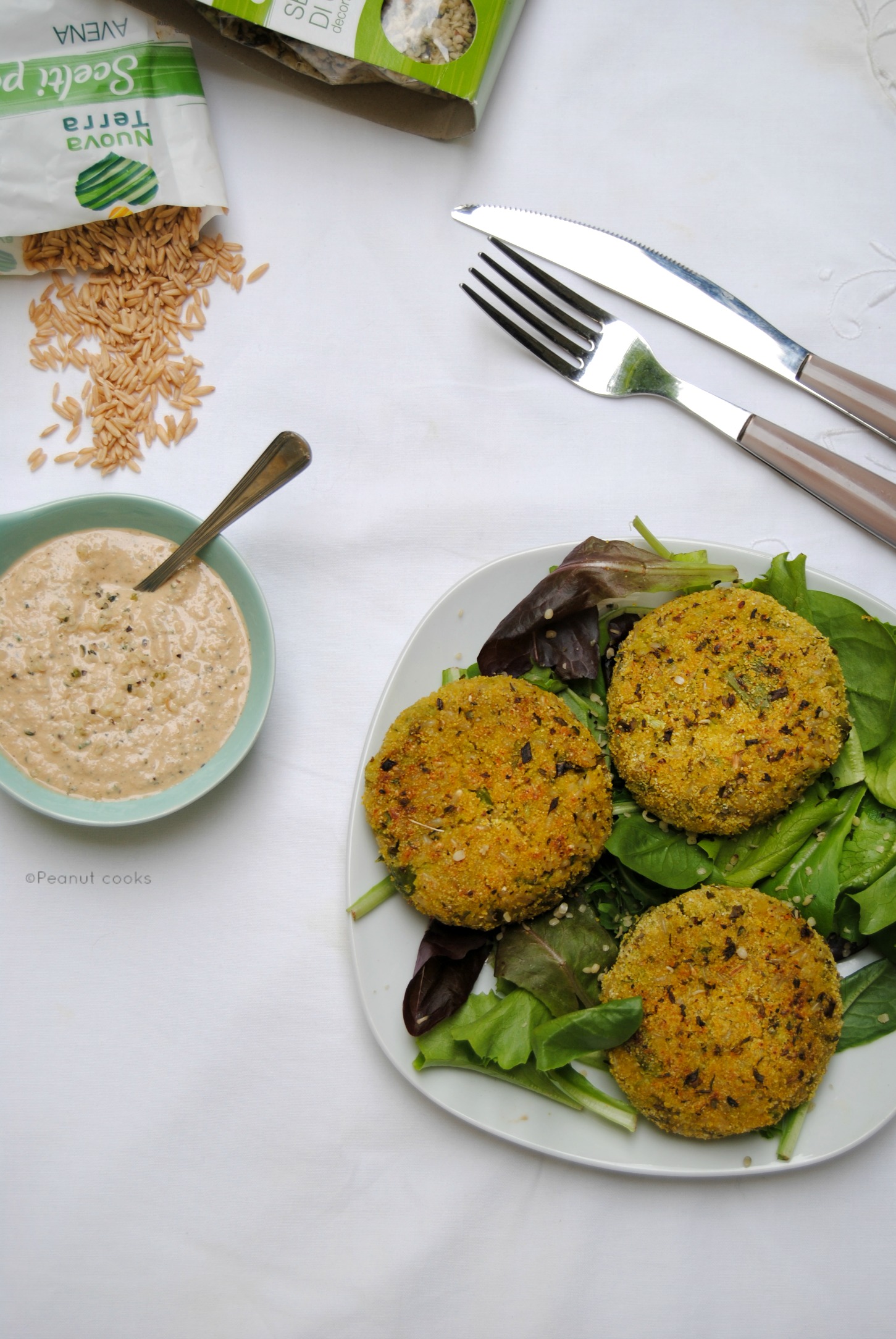 Asapragus oat cakes with hemp seed mayo